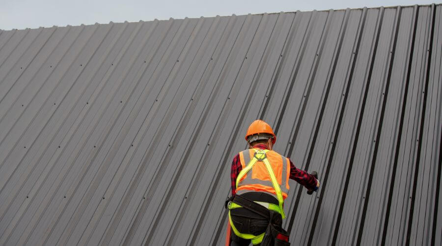 Professional gutter cleaning in Schenley, PA